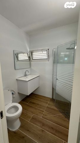 דופלקס, מבצע נחשון 4, נווה אפק, ראש העין