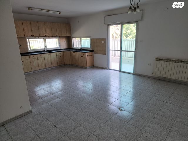 דירה, רקפת 22, גבע בנימין, אדם - גבע בנימין