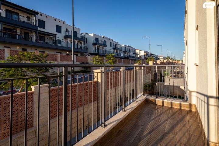 דופלקס, סמיון 24, פארק היין, זכרון יעקב