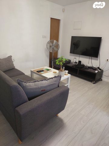 יחידת דיור, קיבוץ גלויות 24, נווה עמל, הרצליה