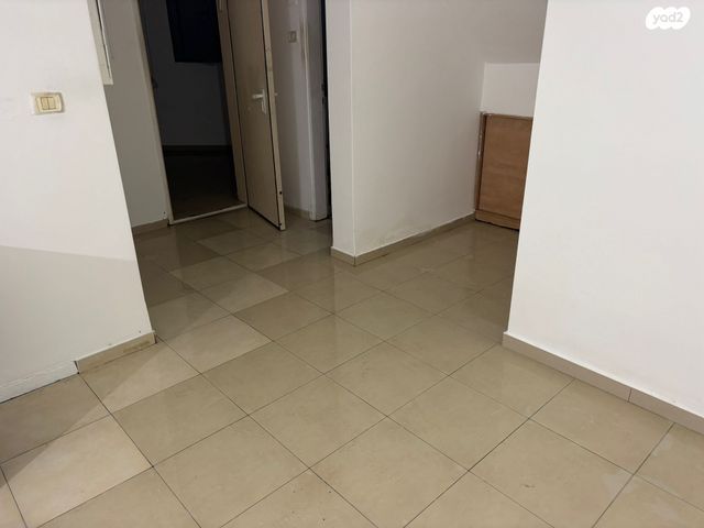 מרתף/ פרטר, אנדה עמיר 6, נאות הרצל, נתניה