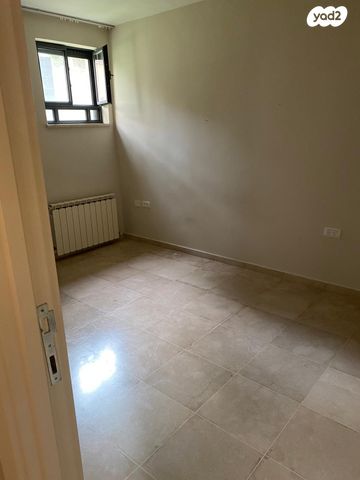 דירה, מבוא הבוסתן 16, הר אדר, הר אדר