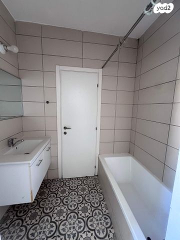 דירה, אלוף שמחוני 5, הפועל המזרחי ג', שיכון ג', בני ברק