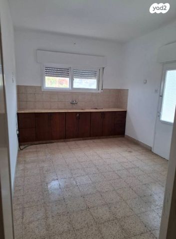 דו משפחתי, החושל 1, בן עמי, בן עמי