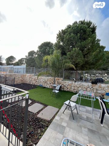 דו משפחתי, אביב 62, רמת נבון . הר כרמי, כרמיאל