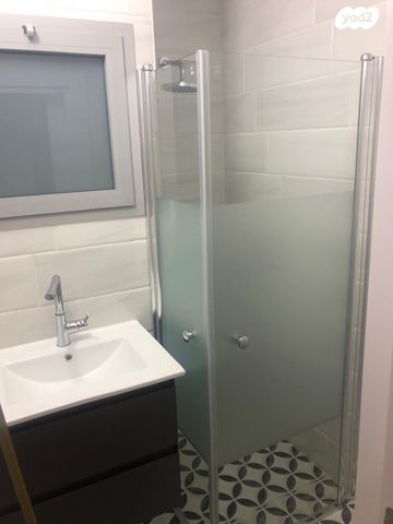 דירה, המעפילים 54, רובע ב', אשדוד