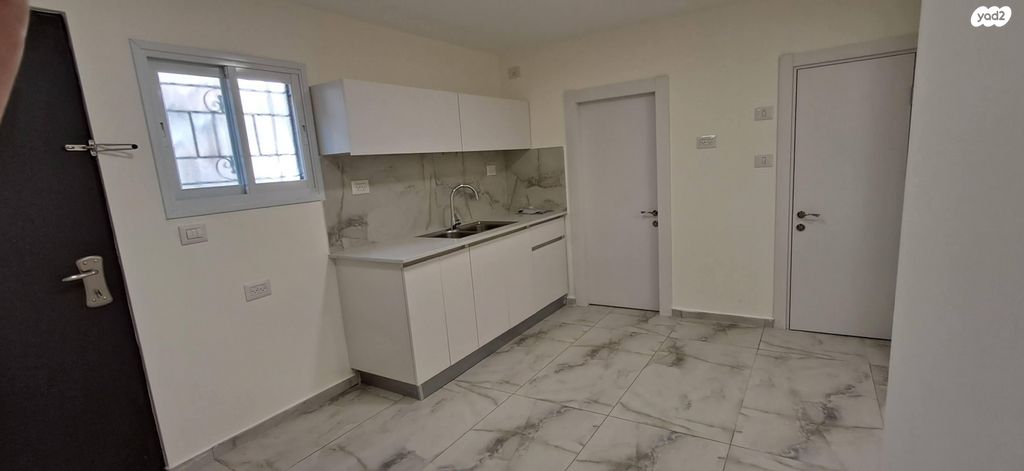 דירה, צוקית 1, נווה מנחם, גבעת זאב