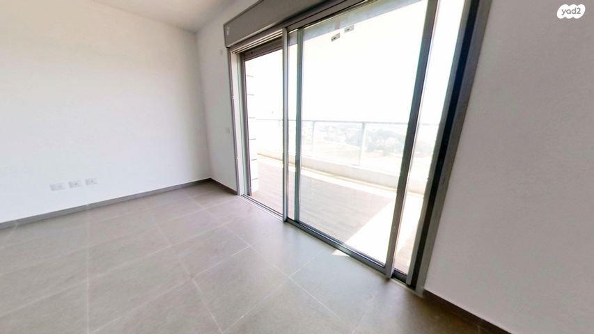 דירה, קרל פופר 15, קרית המדע, נתניה