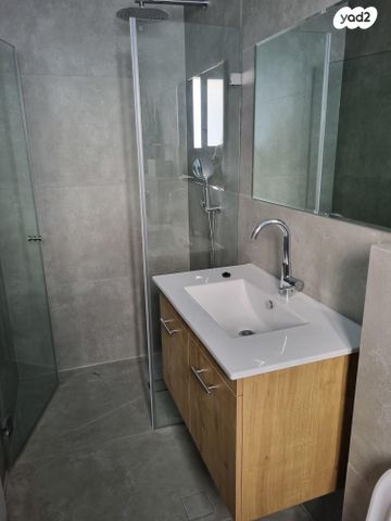 יחידת דיור, אשר 1, שיכון אשר, רעננה