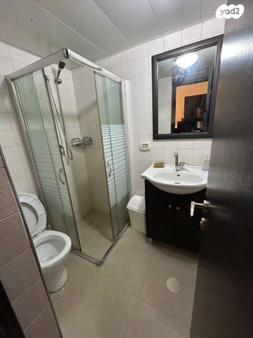 דירה, דרך משה דיין 39, התקוה, בית יעקב, נווה צה"ל, תל אביב יפו