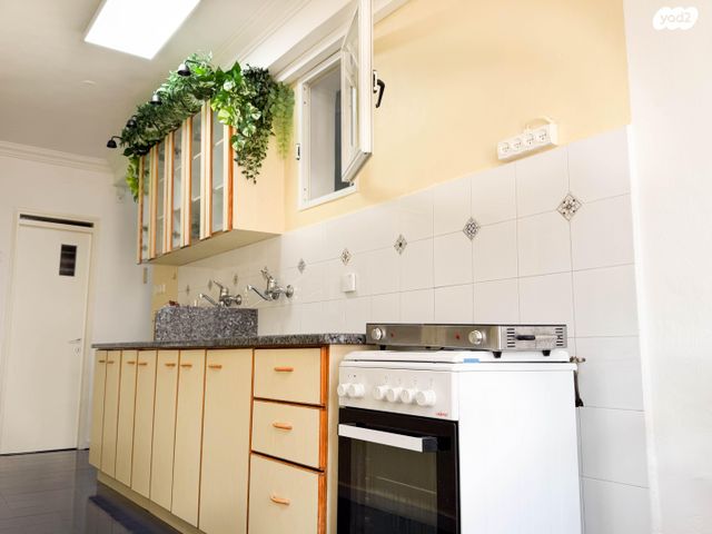 דירה, הרב שמעון אגסי 26, הר נוף, ירושלים