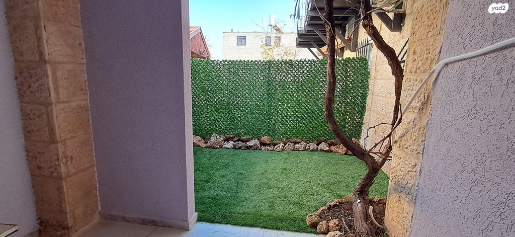 דירה, צוקית 1, נווה מנחם, גבעת זאב