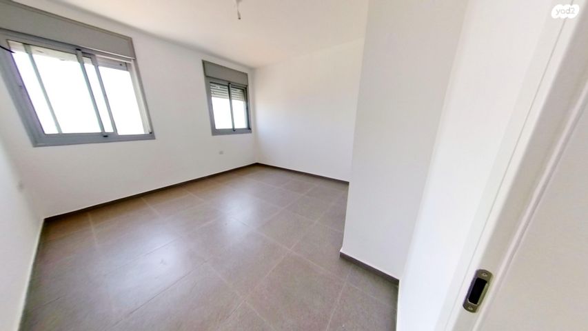 דירה, קרל פופר 15, קרית המדע, נתניה