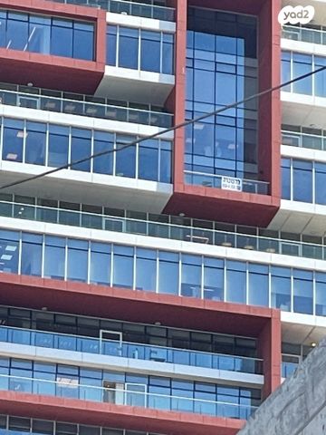 בניין משרדים, מצדה 9, אזור תעשיה צפון, בני ברק