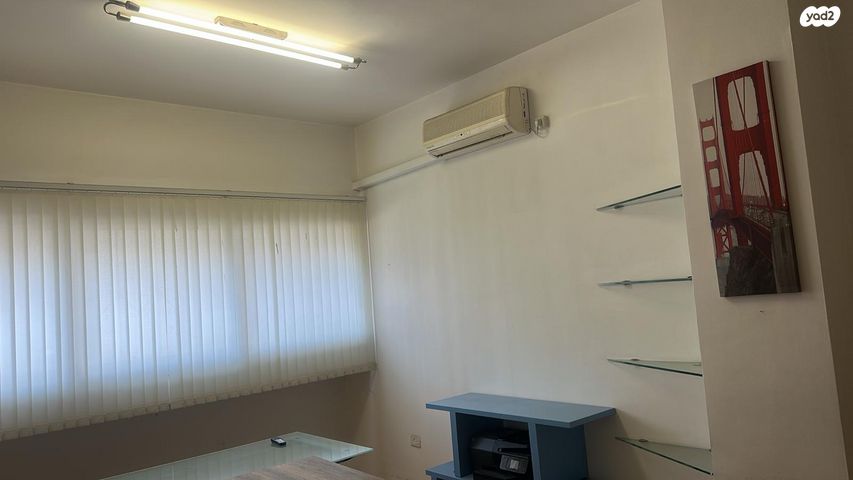 טשרניחובסקי 24