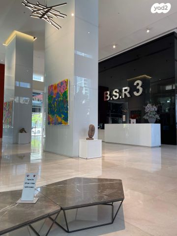 בניין משרדים, מצדה 9, אזור תעשיה צפון, בני ברק