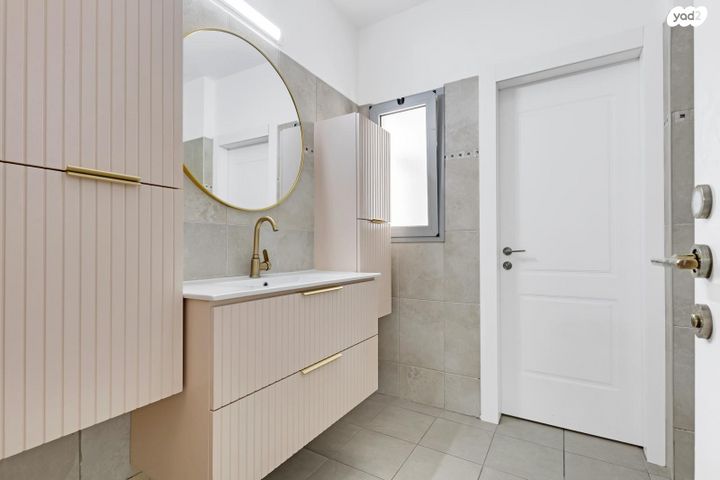 דירה, אריה עוזר, אפרידר, אשקלון