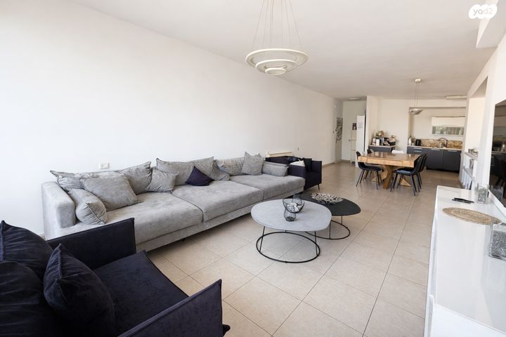 דירה, ש"י עגנון, מרכז דרום, רעננה