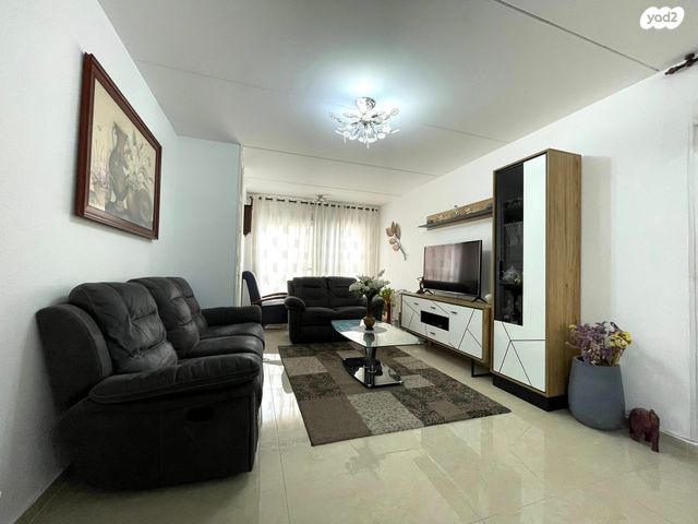 דירה, משעול המרגנית, אשכול, כרמיאל