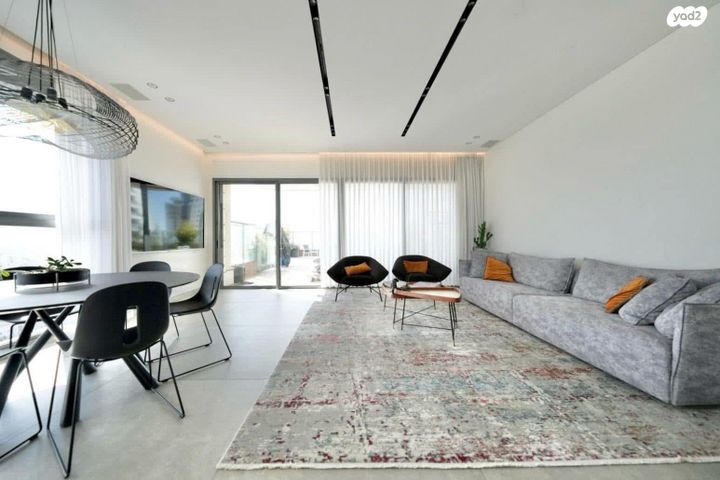 גג/ פנטהאוז, שולמית אלוני, נחלת יהודה, ראשון לציון