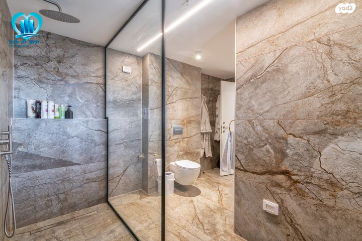 גג/ פנטהאוז, הנמל, נאות רבין, יבנה