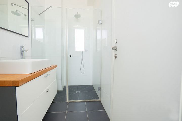 דירה, חיים בר לב, קרית קריניצי, רמת גן