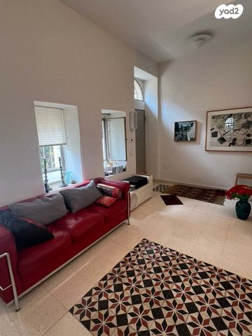 דירת גן, גבעת חנניה, אבו תור, ירושלים