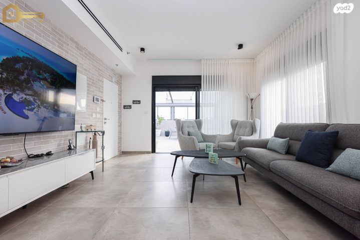 גג/ פנטהאוז, הרצליה