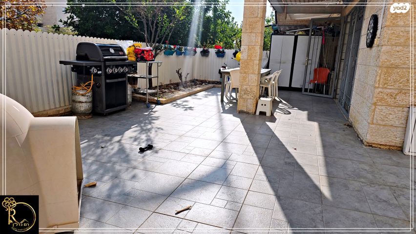 דירת גן, האלמוג, נופי סלע, מעלה אדומים