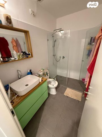 גג/ פנטהאוז, פסגות אפק, ראש העין