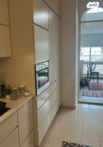 דירת גן, גבעת חנניה, אבו תור, ירושלים