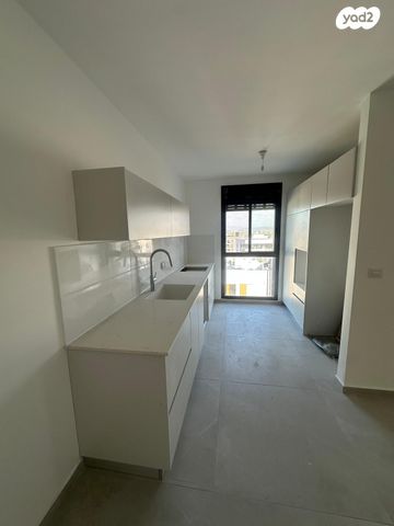 דירה, אשכולות, עמק הכרמל, נשר