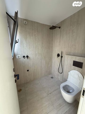 דירה, הקרן הקיימת, מרכז, הרצליה