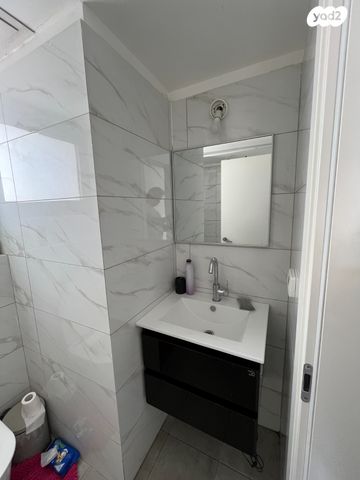 דירה, רמב"ם 13, הגבול רוטשילד, בת ים