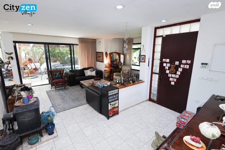 דו משפחתי, שכונת ותיקים, אבן יהודה