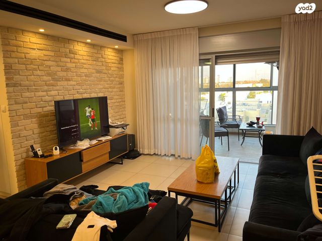 דירה, קידה, נתיבות