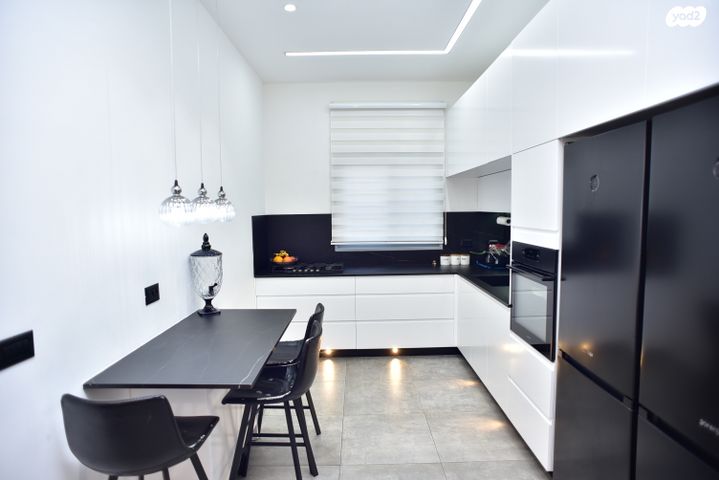 דירת גן, דרך האילנות, גדרה מזרח, גדרה