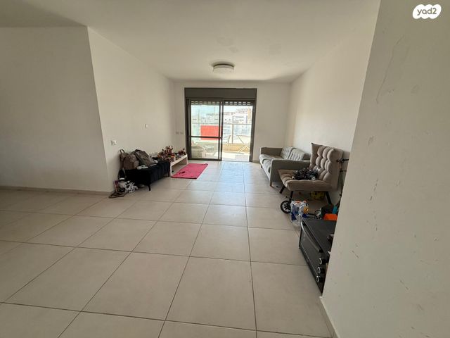 דירה, הרבי מלובאוויטש 33, השחר, דימונה