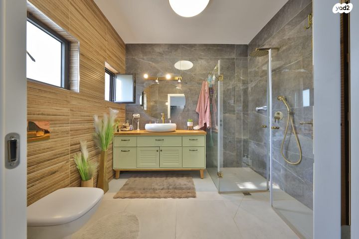 דו משפחתי, רקפות, אפק, קרית ביאליק