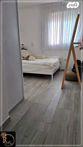 דירת גן, האלמוג, נופי סלע, מעלה אדומים