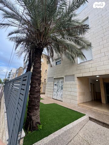 דירה, דרך עכו חיפה 142, מרכז העיר, סביניה, הוותיקה, קרית ביאליק