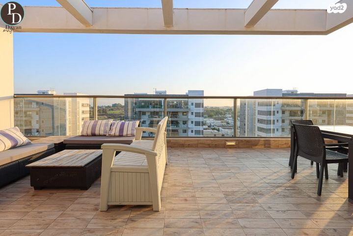 דירה, כפר יונה