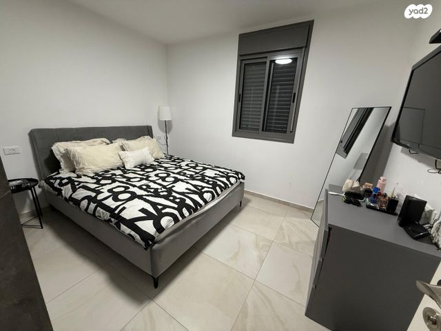 דירה, שלום דנינו, נתיבות מערב, נתיבות