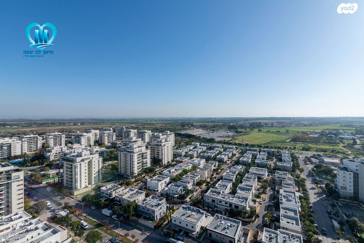 גג/ פנטהאוז, הנמל, נאות רבין, יבנה