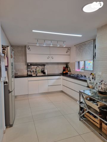 דירת גן, שמורת נחל בשור, אגמים, נתניה