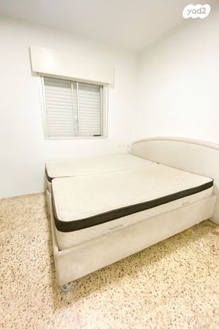 דירה, שדרות כצנלסון 32, קרית אתא