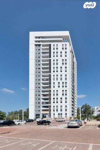 גג/ פנטהאוז, הנמל, נאות רבין, יבנה