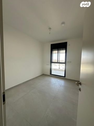 דירה, אשכולות, עמק הכרמל, נשר