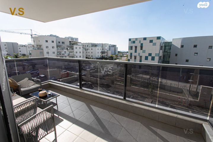 דירה, הגל, החותרים, טירת כרמל