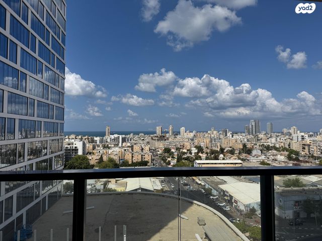 דירה, הרב ניסנבאום 37, בת ים